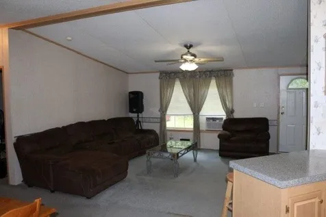 17 Roy Street Raymond NH 03077
