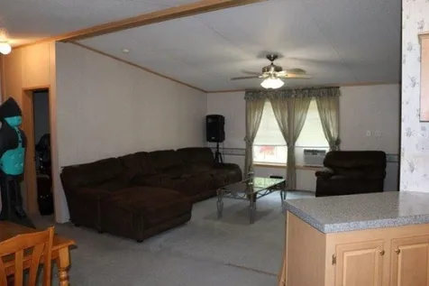 17 Roy Street Raymond NH 03077