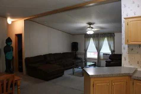 17 Roy Street Raymond NH 03077