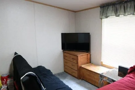17 Roy Street Raymond NH 03077