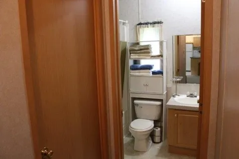17 Roy Street Raymond NH 03077