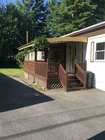 10 Chestnut Road North Hampton NH 03862