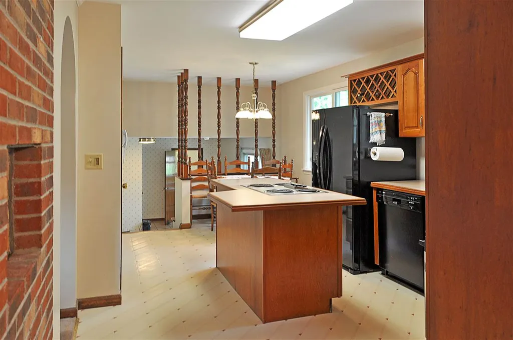 14 Alderbrook Road Essex VT 05452