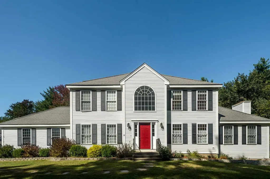 11 Boxwood Lane Dover NH 03820