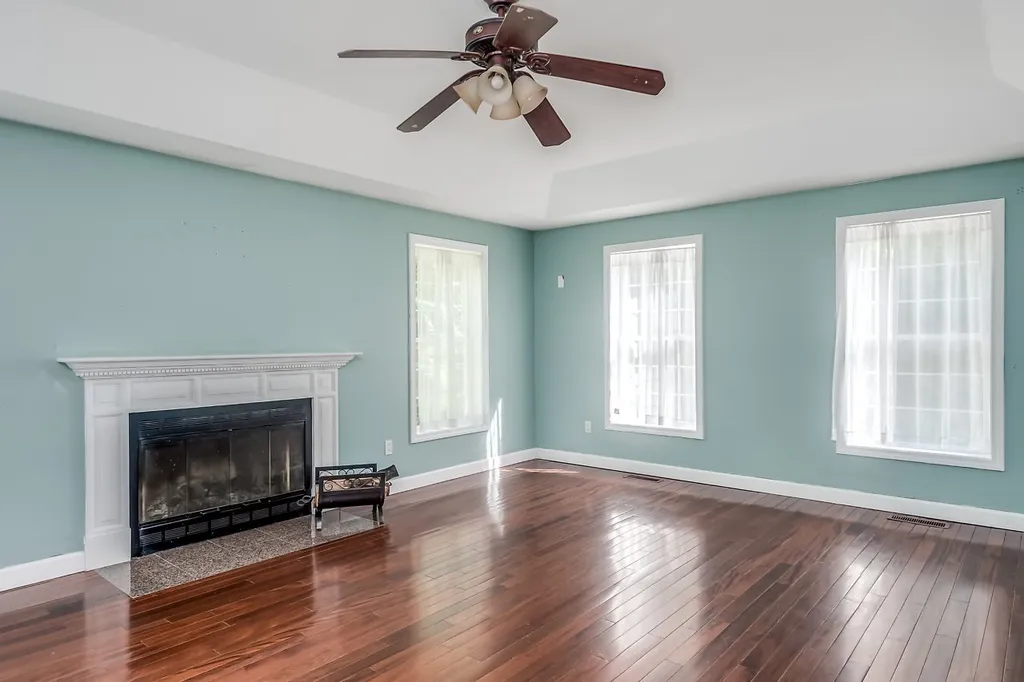 11 Boxwood Lane Dover NH 03820