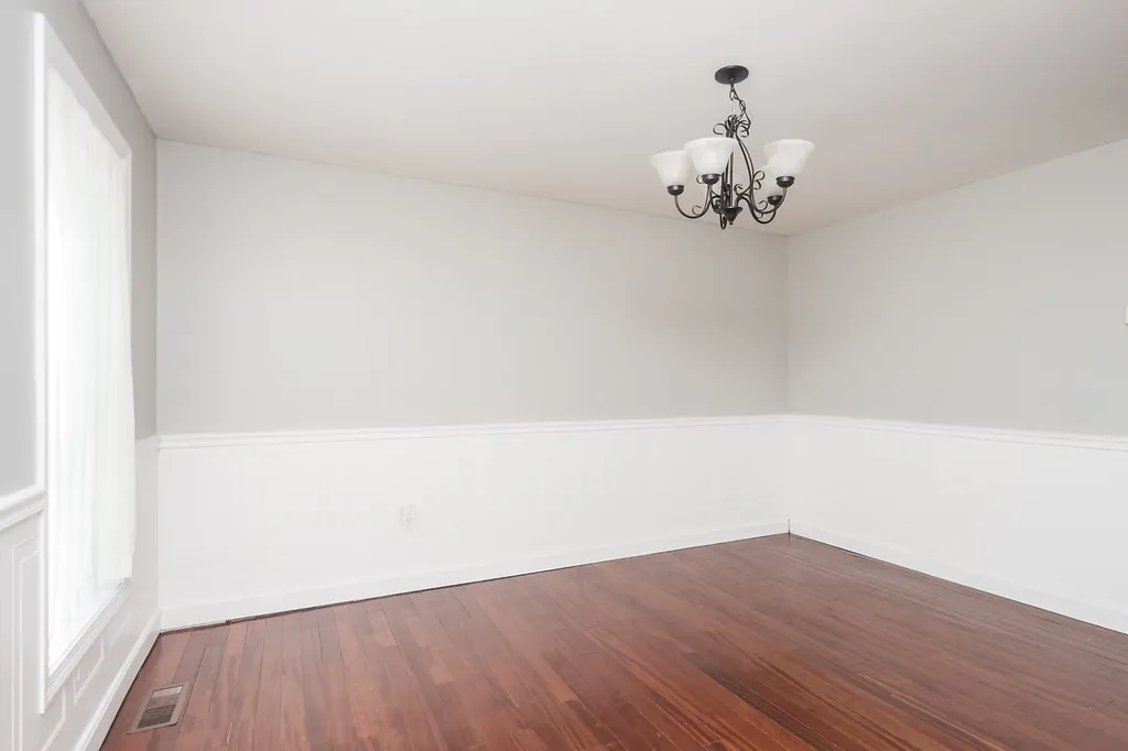 11 Boxwood Lane Dover NH 03820