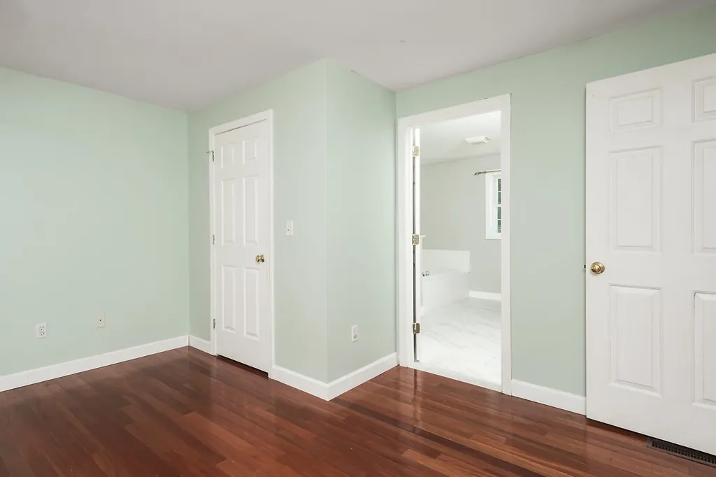 11 Boxwood Lane Dover NH 03820