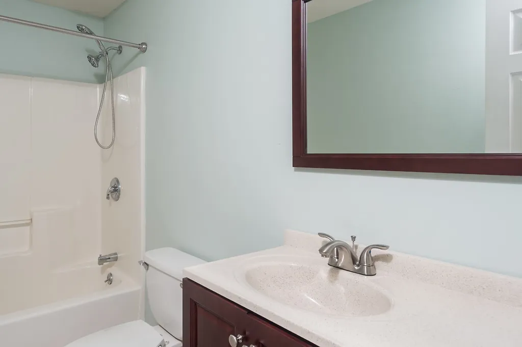 11 Boxwood Lane Dover NH 03820