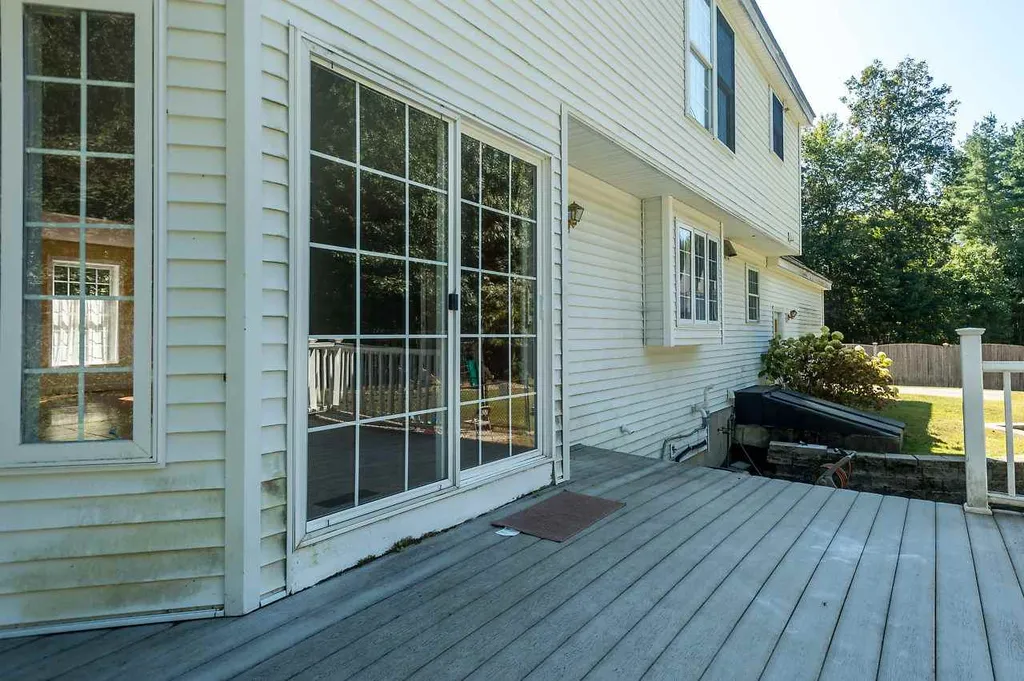 11 Boxwood Lane Dover NH 03820