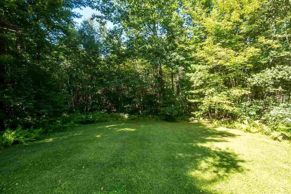 11 Boxwood Lane Dover NH 03820