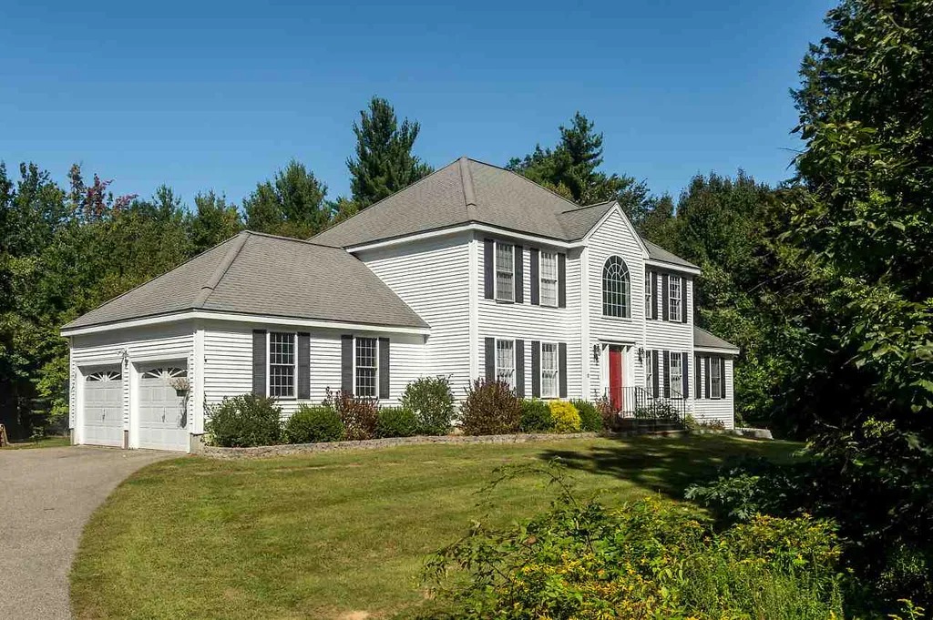 11 Boxwood Lane Dover NH 03820