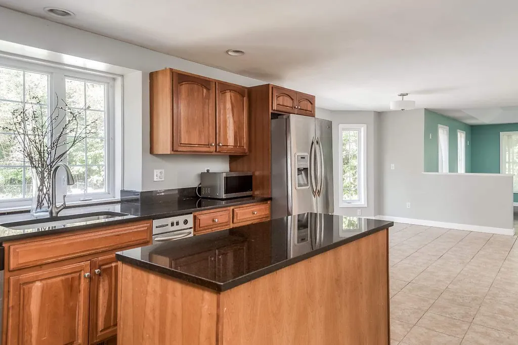 11 Boxwood Lane Dover NH 03820