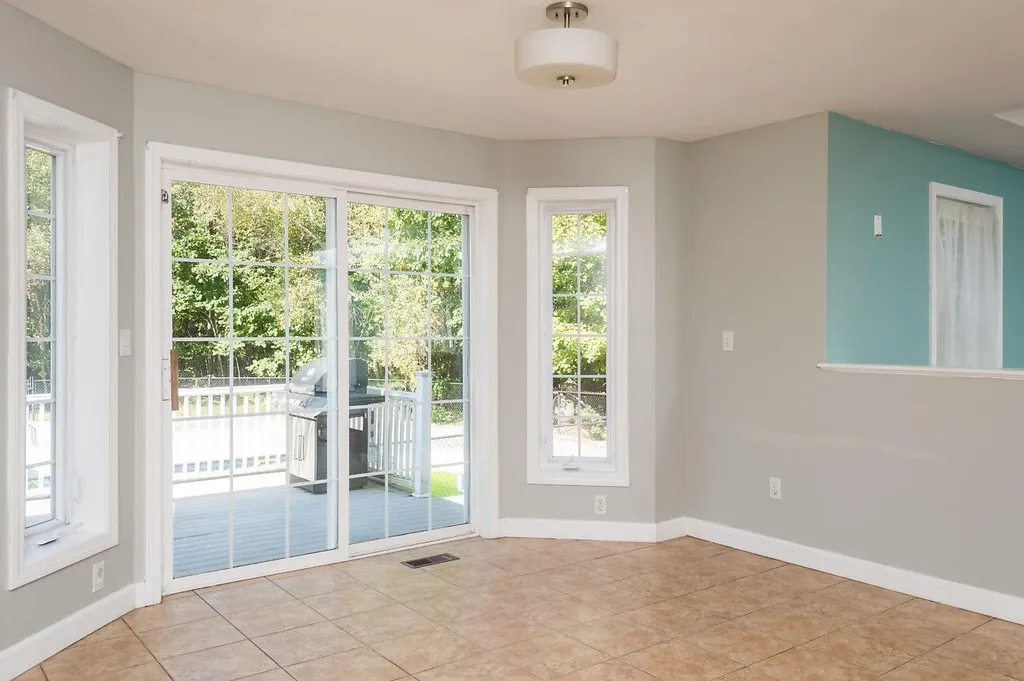11 Boxwood Lane Dover NH 03820