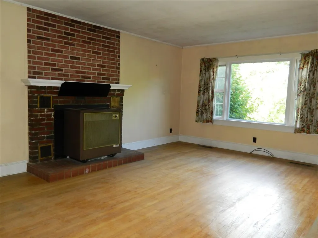 355 Victory Drive Franklin NH 03235