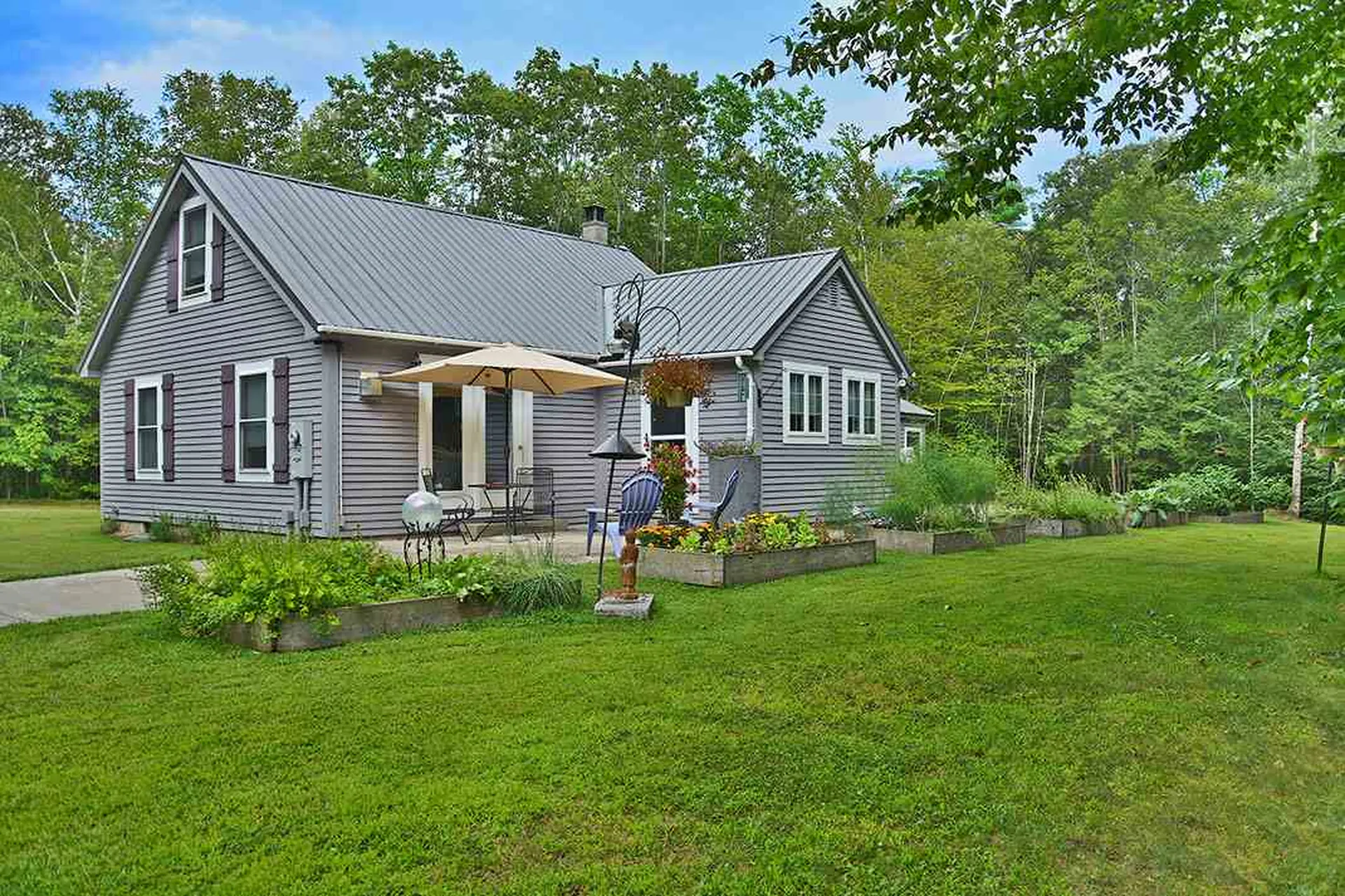 4071 River Road Bristol NH 03222