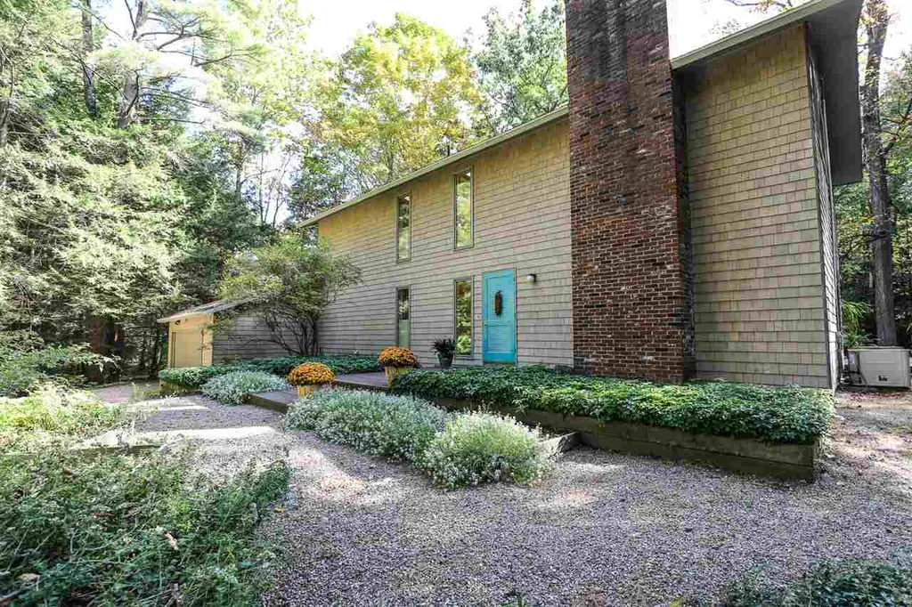 6 Ryan Way Durham NH 03824