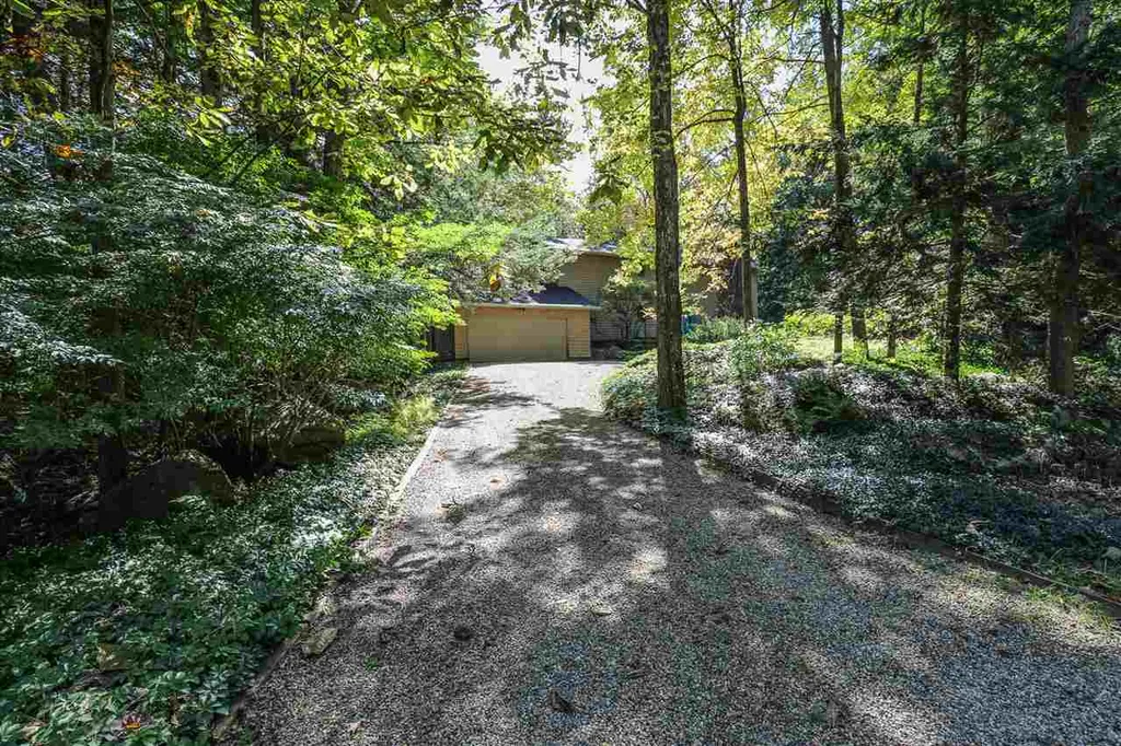 6 Ryan Way Durham NH 03824