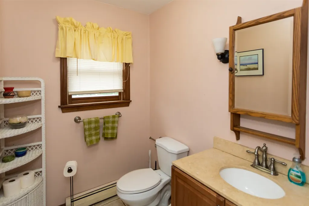 37 Morse Street Berwick ME 03901-2233