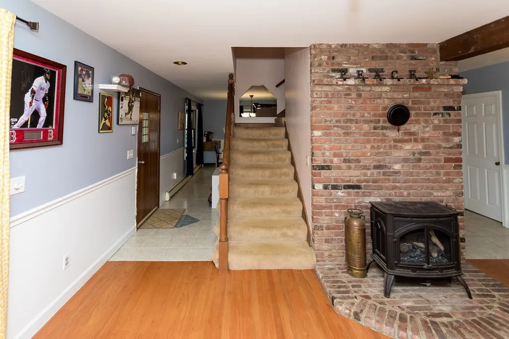 37 Morse Street Berwick ME 03901-2233