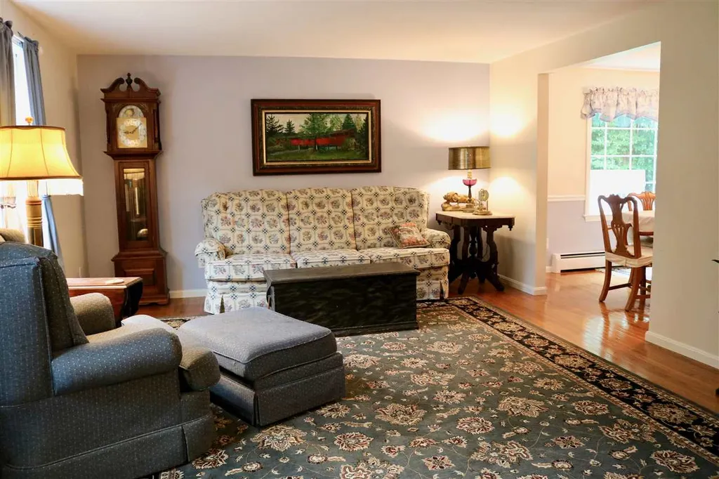 11 Carriage Drive Exeter NH 03833
