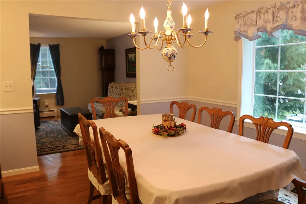 11 Carriage Drive Exeter NH 03833