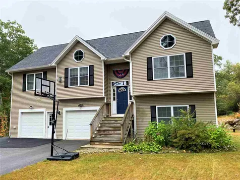 6 Prescott Heights Road Hooksett NH 03106
