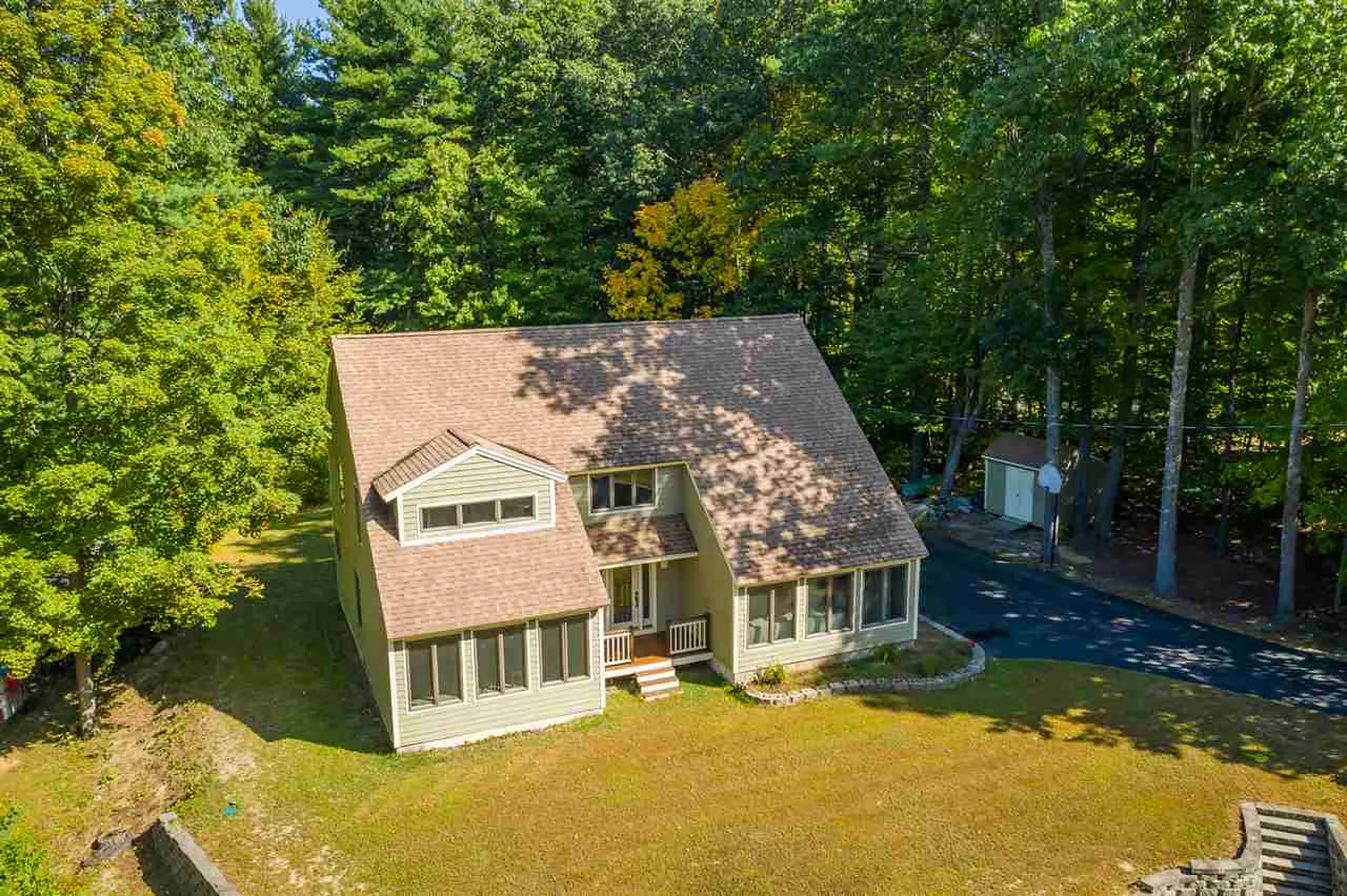 55 Pine Ridge Circle Sandown NH 03873