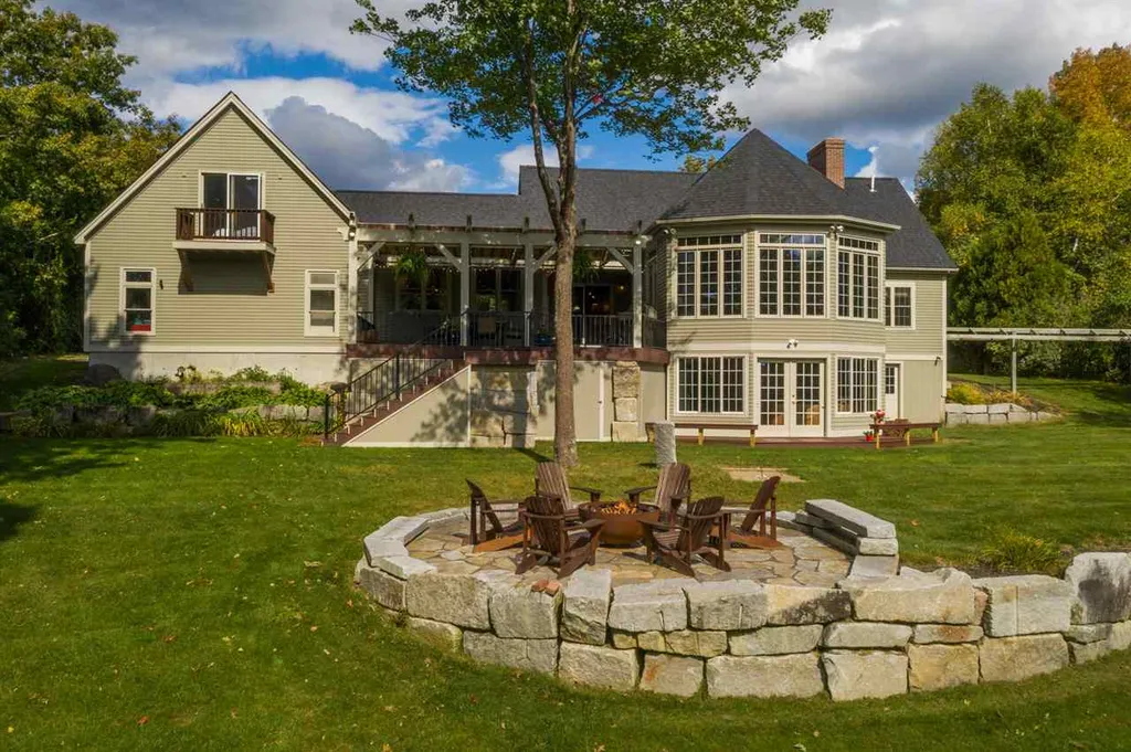 637 Province Road Strafford NH 03884
