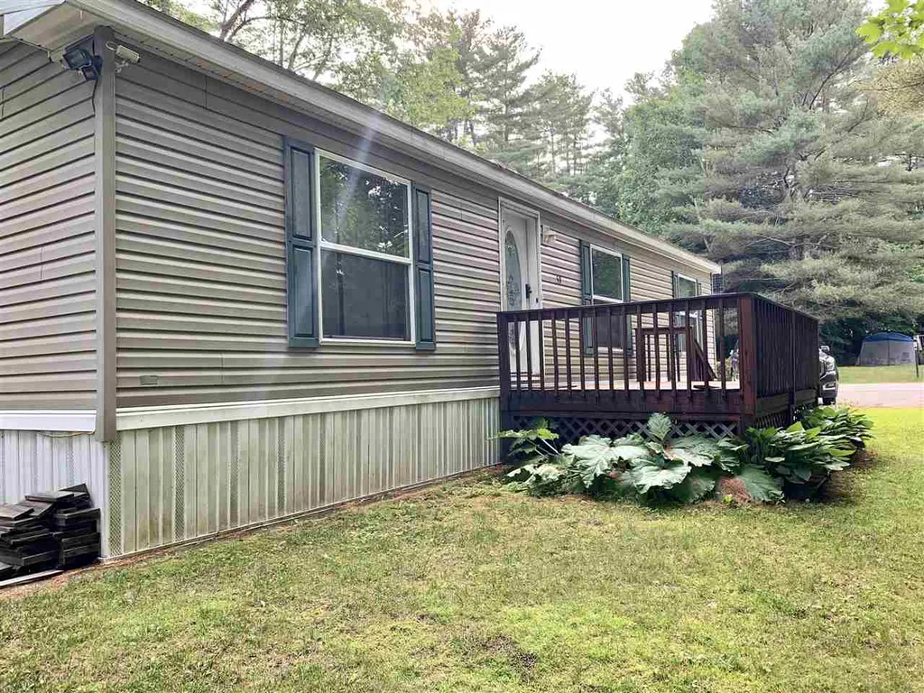 59 Sycamore Boulevard Farmington NH 03835