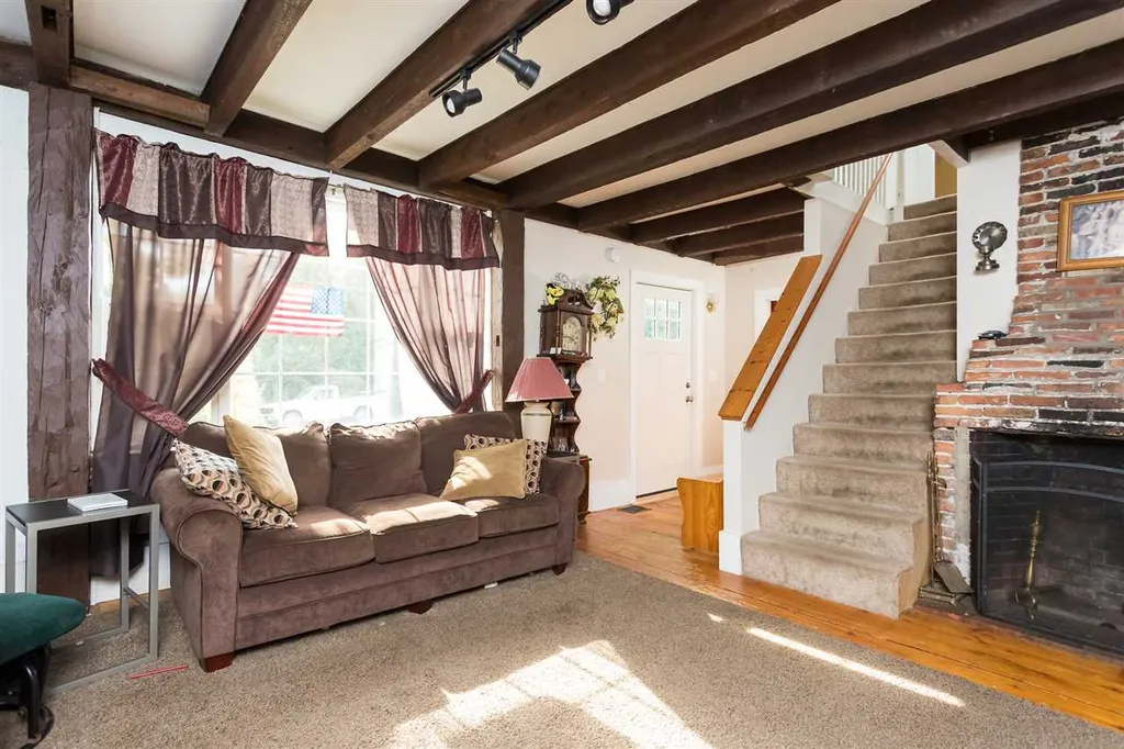 3 Paulson Road Farmington NH 03835