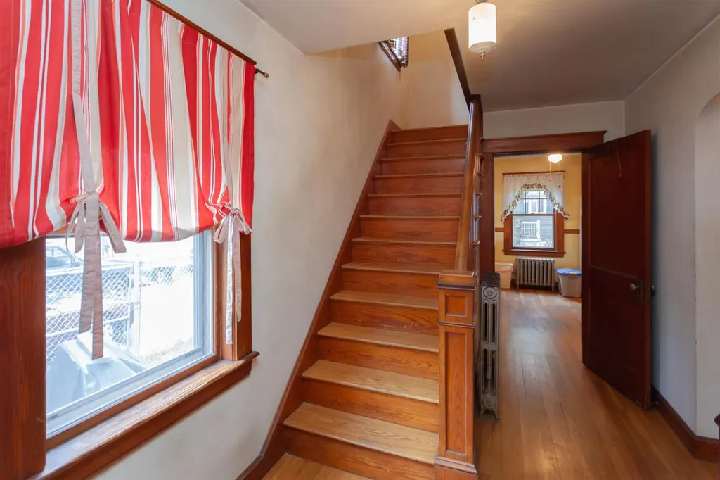 523 Dennett Street Portsmouth NH 03801