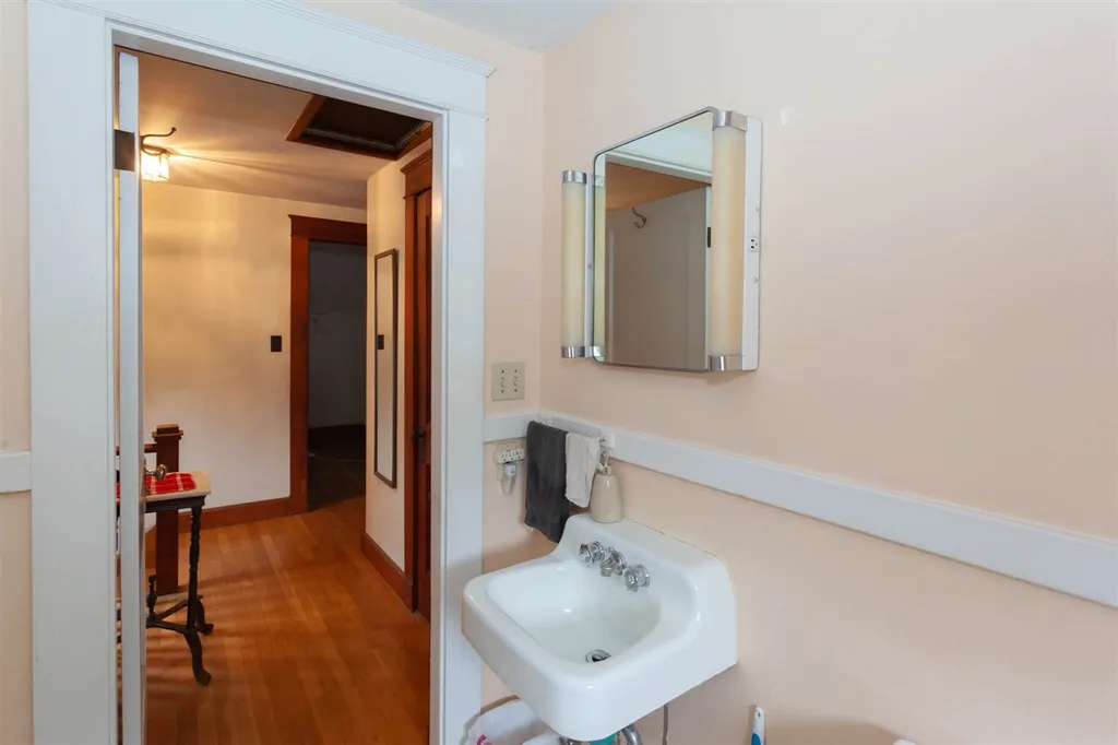 523 Dennett Street Portsmouth NH 03801