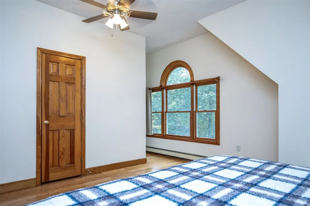 1 Tanglewood Drive Newton NH 03858