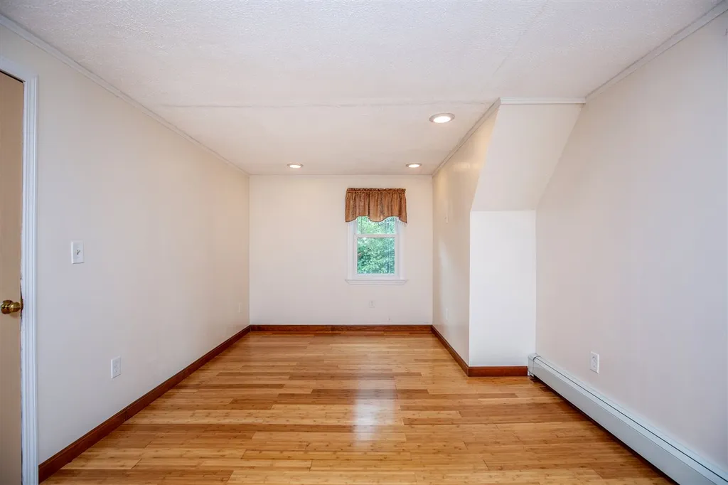 1 Tanglewood Drive Newton NH 03858