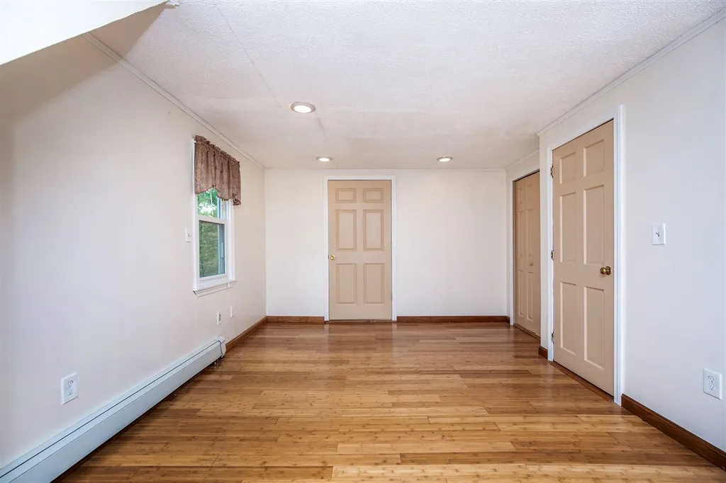 1 Tanglewood Drive Newton NH 03858