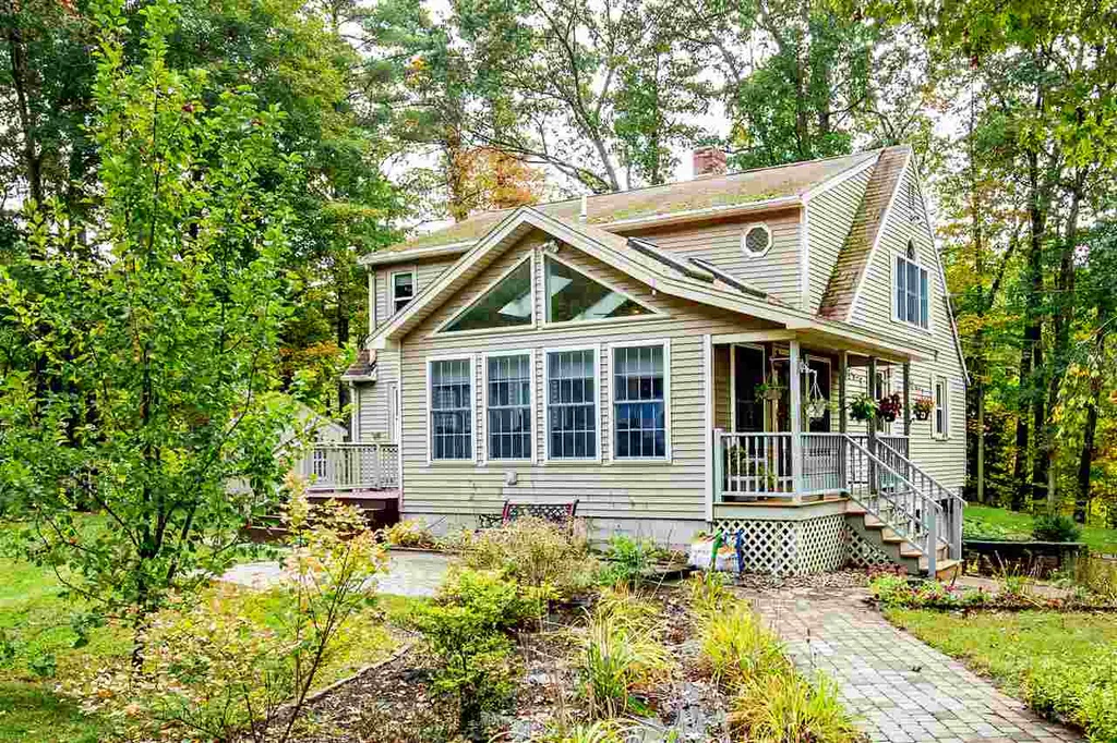 1 Tanglewood Drive Newton NH 03858