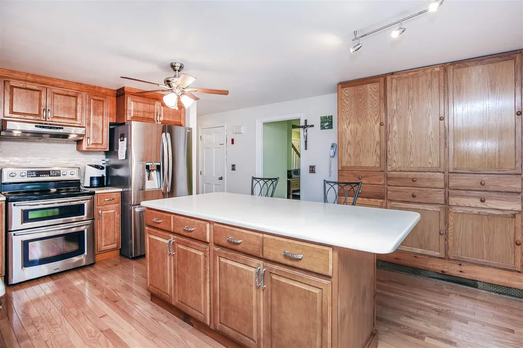 1 Tanglewood Drive Newton NH 03858