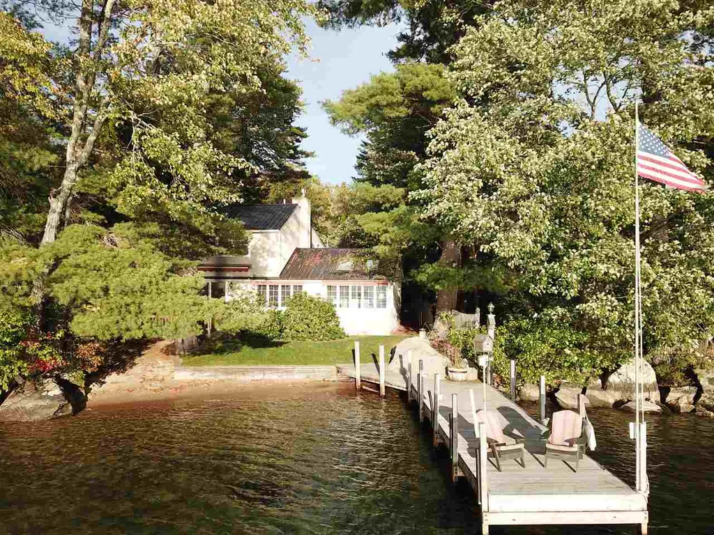 65 Banfield Road Tuftonboro NH 03853