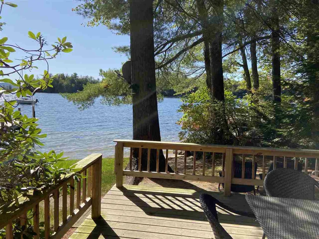 65 Banfield Road Tuftonboro NH 03853