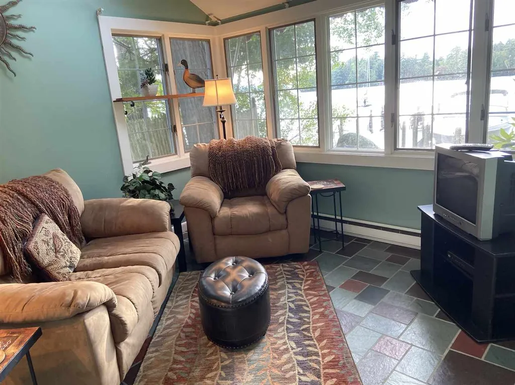 65 Banfield Road Tuftonboro NH 03853