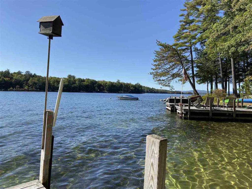 65 Banfield Road Tuftonboro NH 03853