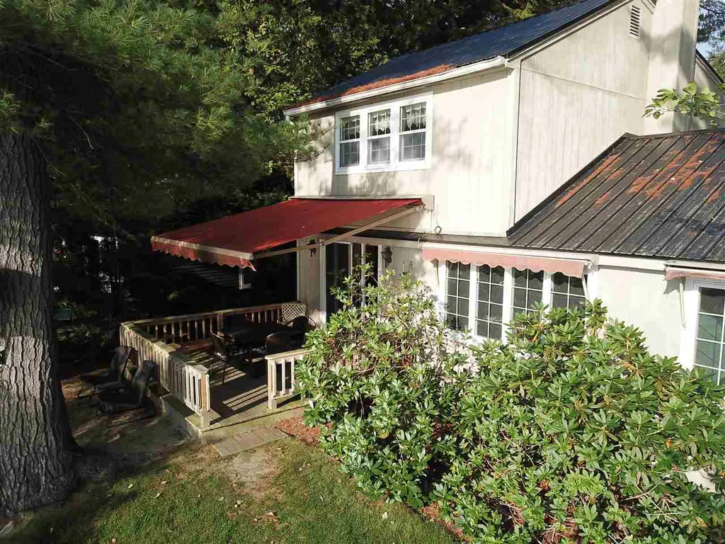 65 Banfield Road Tuftonboro NH 03853