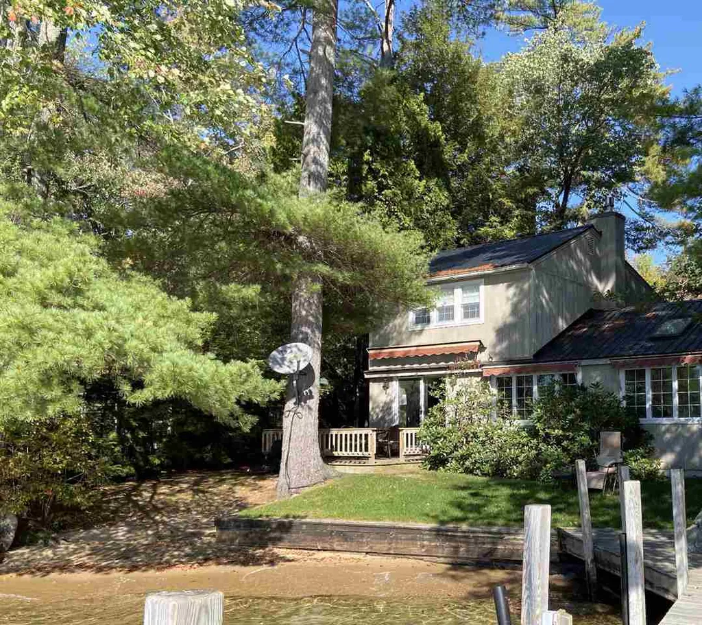 65 Banfield Road Tuftonboro NH 03853
