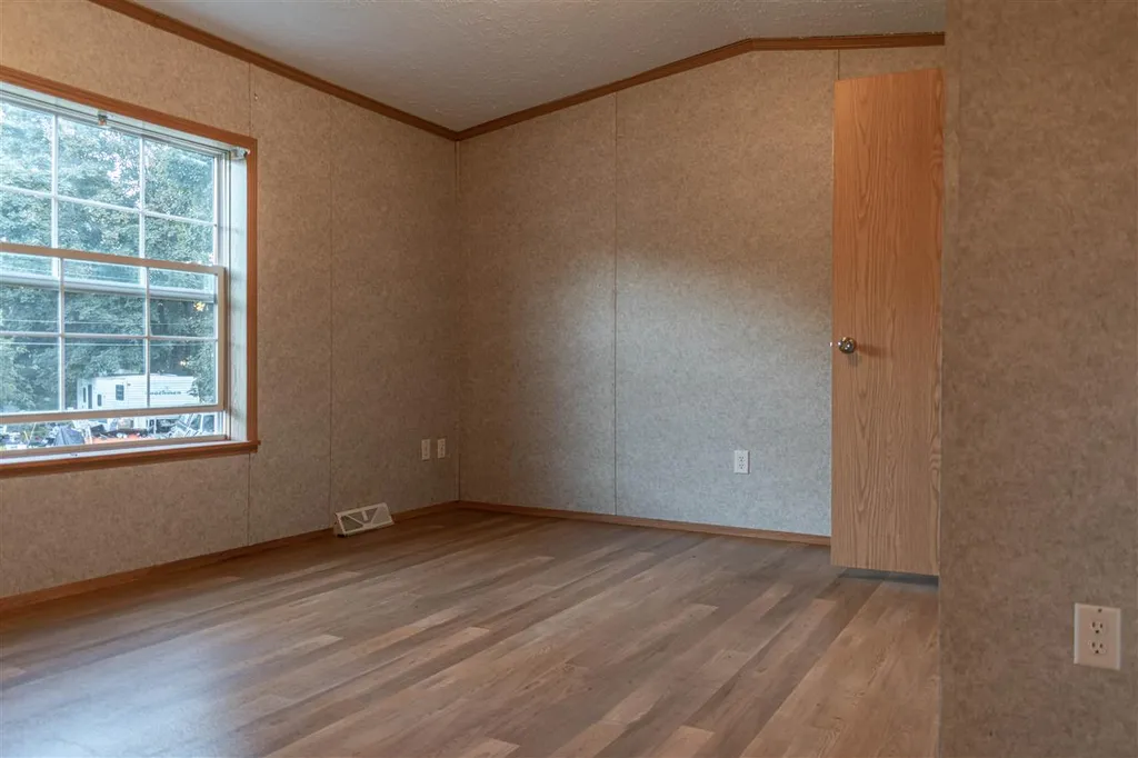 2 Elm Court Winchester NH 03470