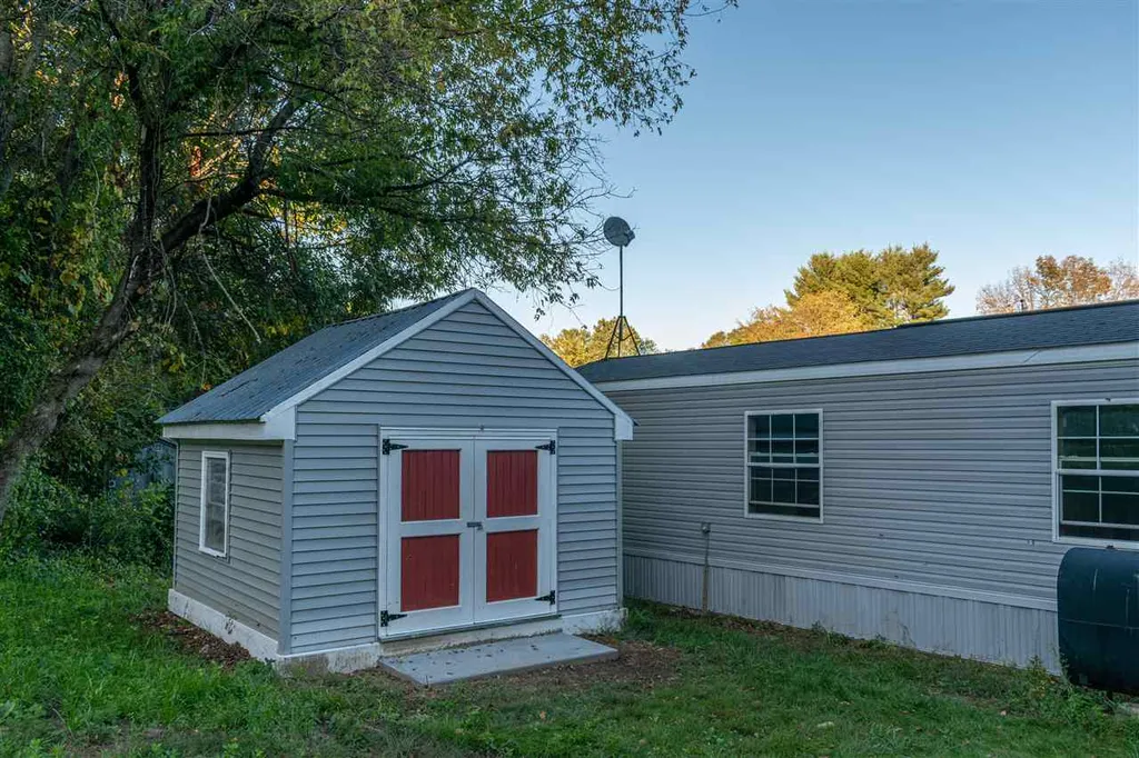 2 Elm Court Winchester NH 03470