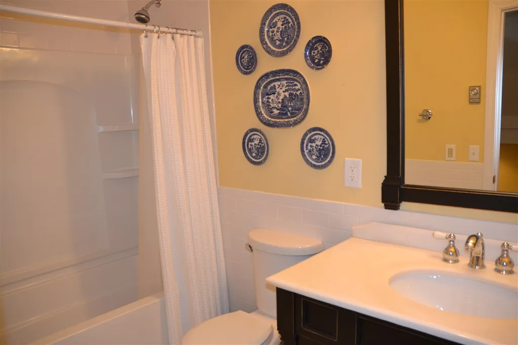 7 Mountain West Drive Wolfeboro NH 03894