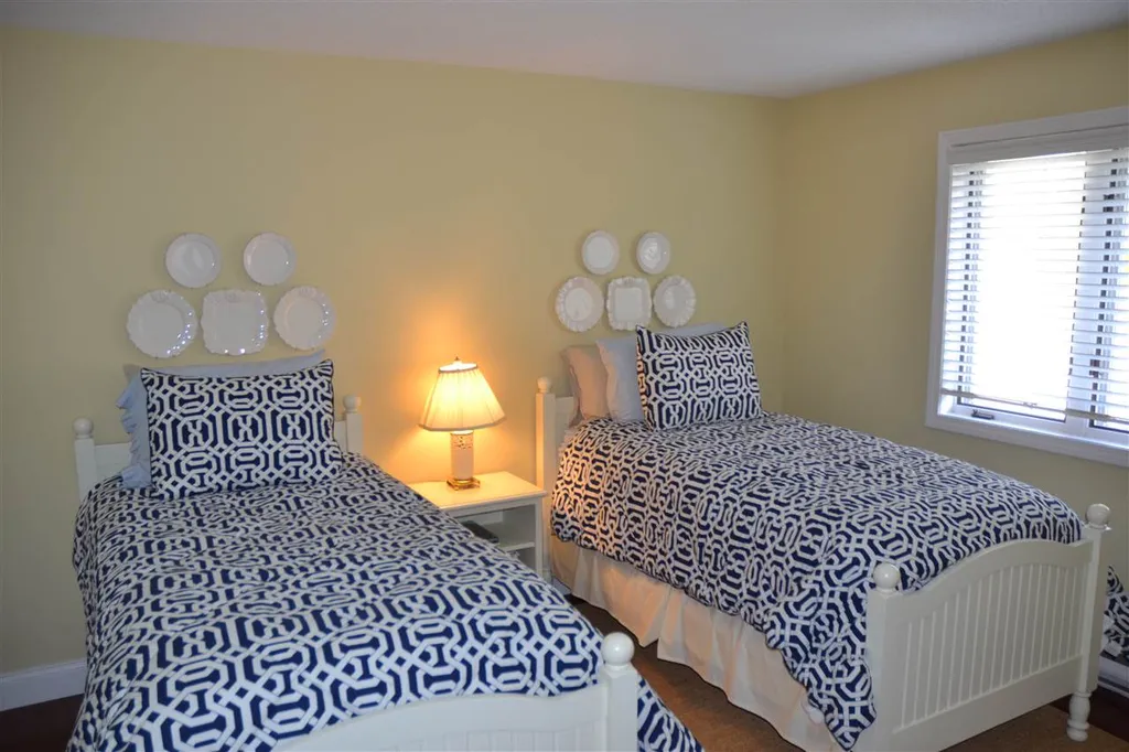 7 Mountain West Drive Wolfeboro NH 03894