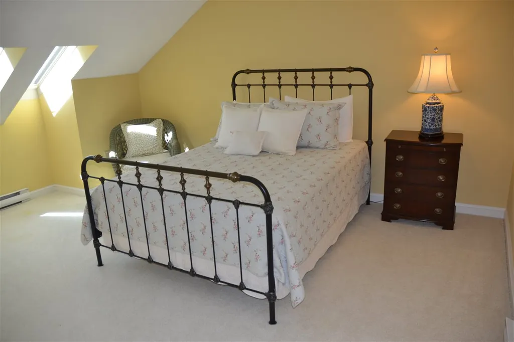 7 Mountain West Drive Wolfeboro NH 03894