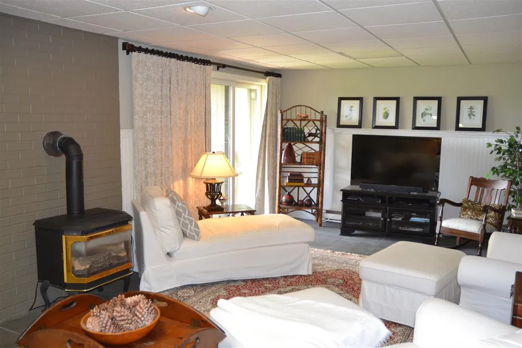 7 Mountain West Drive Wolfeboro NH 03894