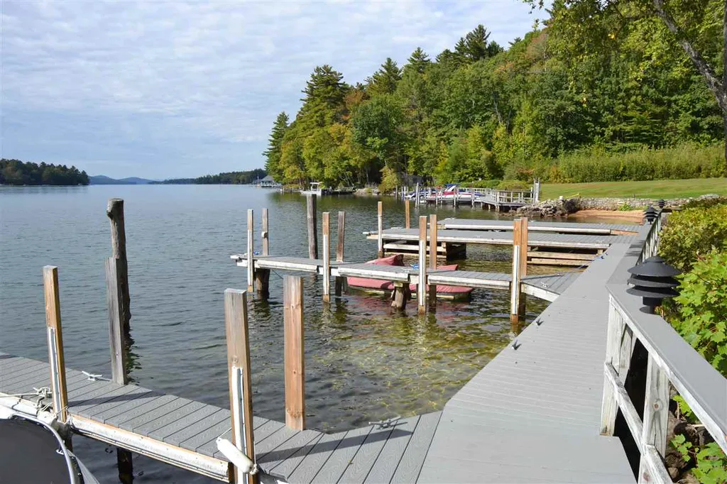 7 Mountain West Drive Wolfeboro NH 03894